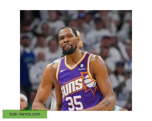 美媒爆料杜兰特不满申京场上指点操作直言对方思维令人难以理解 美媒爆料杜兰特不满申京场上指点操作直言对方思维令人难以理解